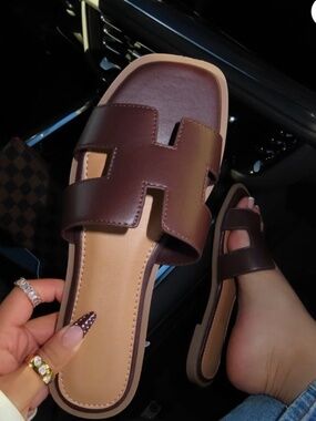 BROWN SANDAL - WIDE FIT